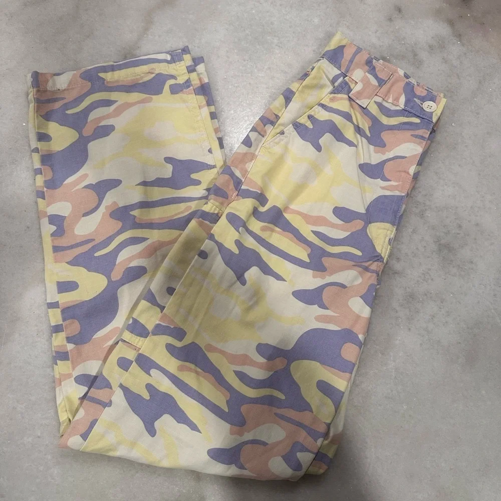 Topshop high rise straight leg utility pants in pastel camo print size 4 - Picture 6 of 13